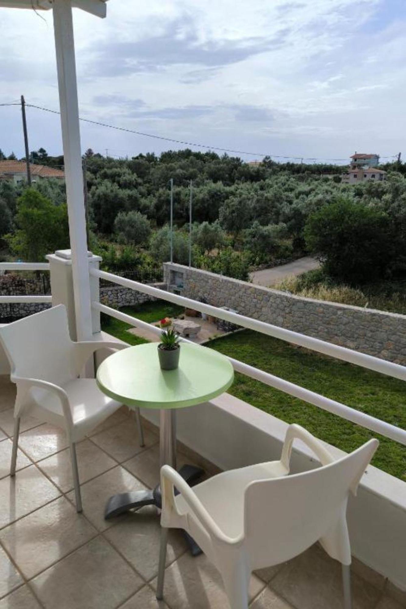 Villa Marina Tsoukaládhes Exterior foto